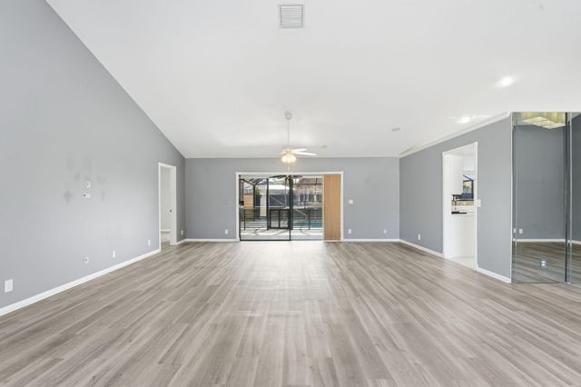 9284 Laurel Green Drive, Boynton Beach, FL 33437