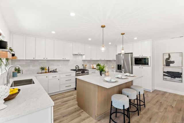 3975 Catamarca Drive, San Diego, CA 92124