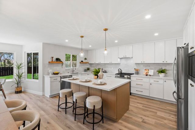 3975 Catamarca Drive, San Diego, CA 92124