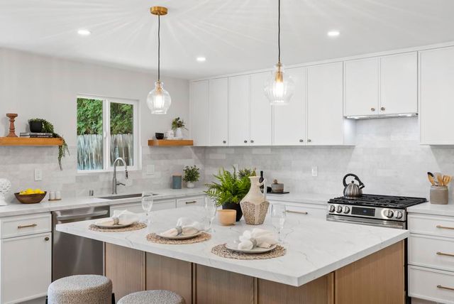3975 Catamarca Drive, San Diego, CA 92124