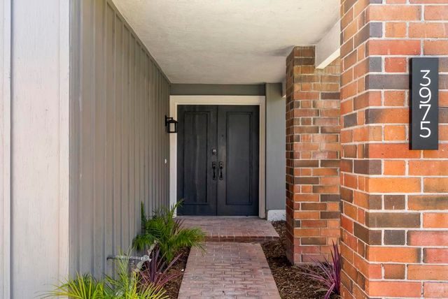 3975 Catamarca Drive, San Diego, CA 92124