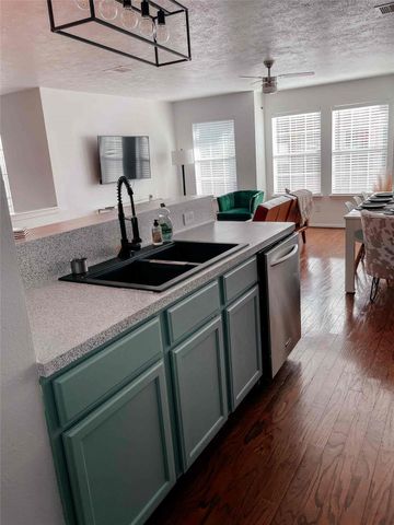 1308 Andrews Street, Houston, TX 77019