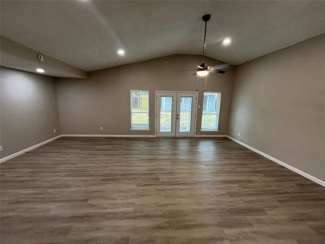 1831 Moonbeam Lane, Carrollton, TX 75006