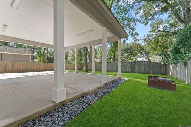 4442 Arrowhead St, Baton Rouge, LA 70808