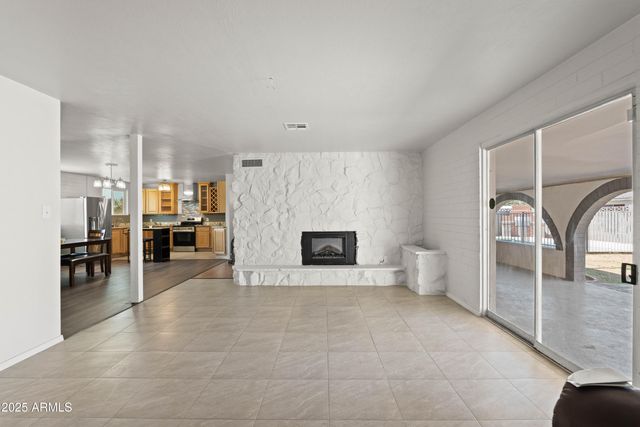 5802 N 61ST Drive, Glendale, AZ 85301