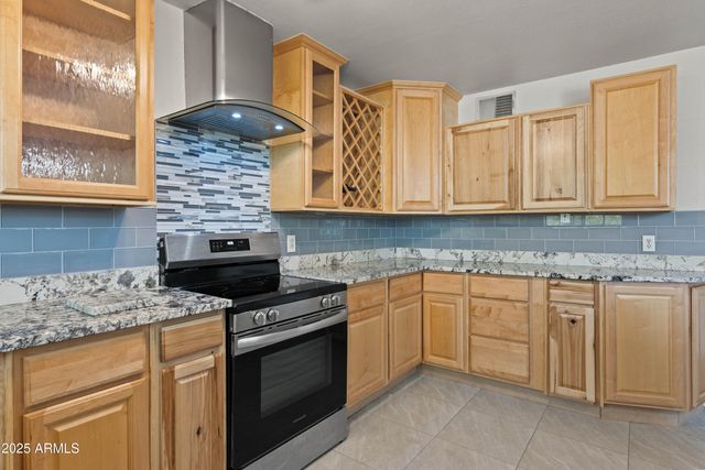 5802 N 61ST Drive, Glendale, AZ 85301