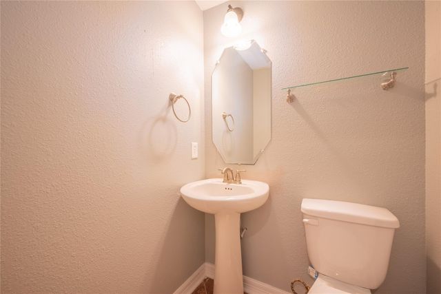 2622 Muegge Road, Rosenberg, TX 77471