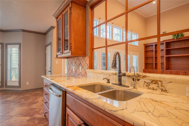 2622 Muegge Road, Rosenberg, TX 77471