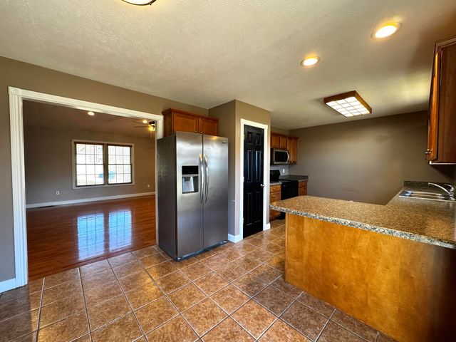 98 Enchanted Court, Somerset, KY 42503