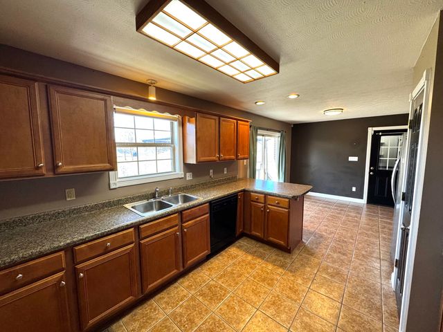 98 Enchanted Court, Somerset, KY 42503