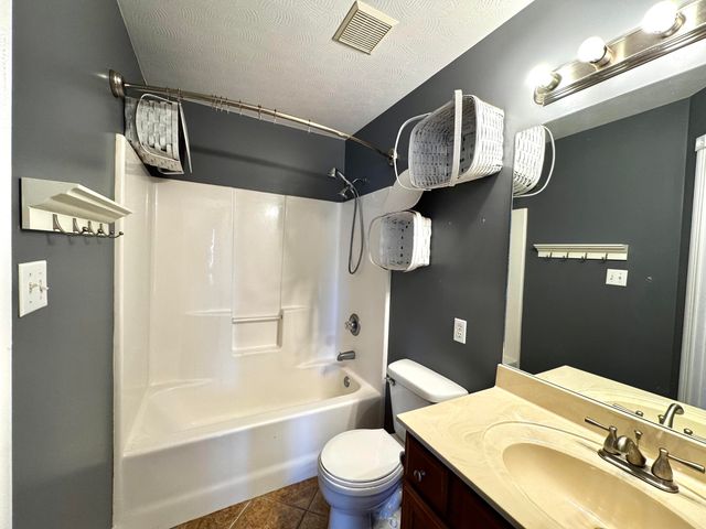 98 Enchanted Court, Somerset, KY 42503