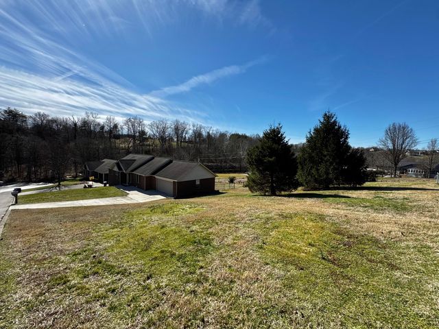 98 Enchanted Court, Somerset, KY 42503