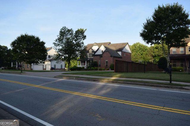 1988 NE Old Peachtree Road NE, Lawrenceville, GA 30043
