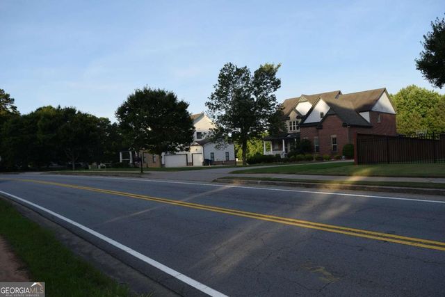 1988 NE Old Peachtree Road NE, Lawrenceville, GA 30043