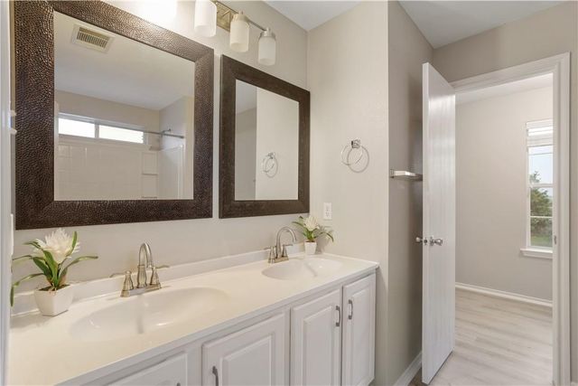 299 Brandons WAY, Buda, TX 78610