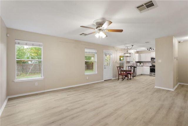 299 Brandons WAY, Buda, TX 78610