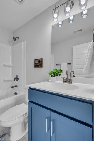 512 Mantes Aly, Hendersonville, TN 37075