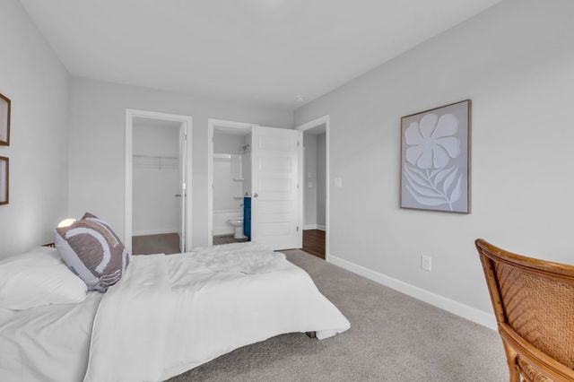 512 Mantes Aly, Hendersonville, TN 37075