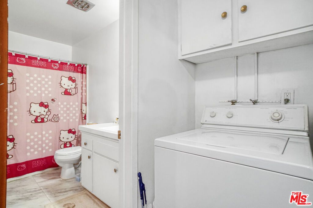 Image 13 of property listing at 2710 New Jersey Street, Los Angeles, CA 90033