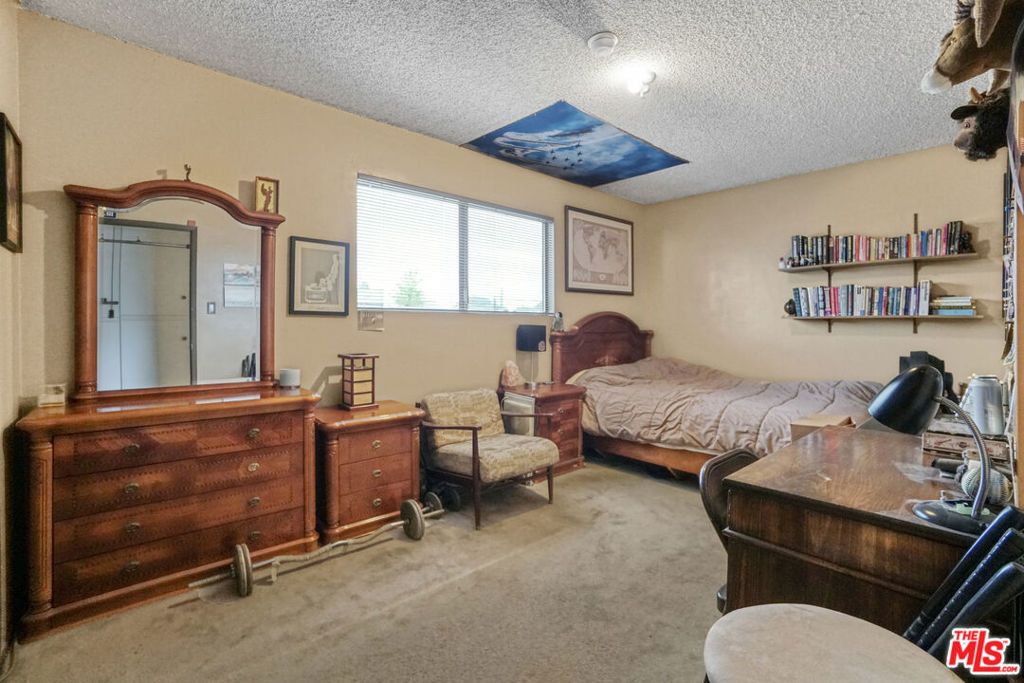 Image 17 of property listing at 2710 New Jersey Street, Los Angeles, CA 90033