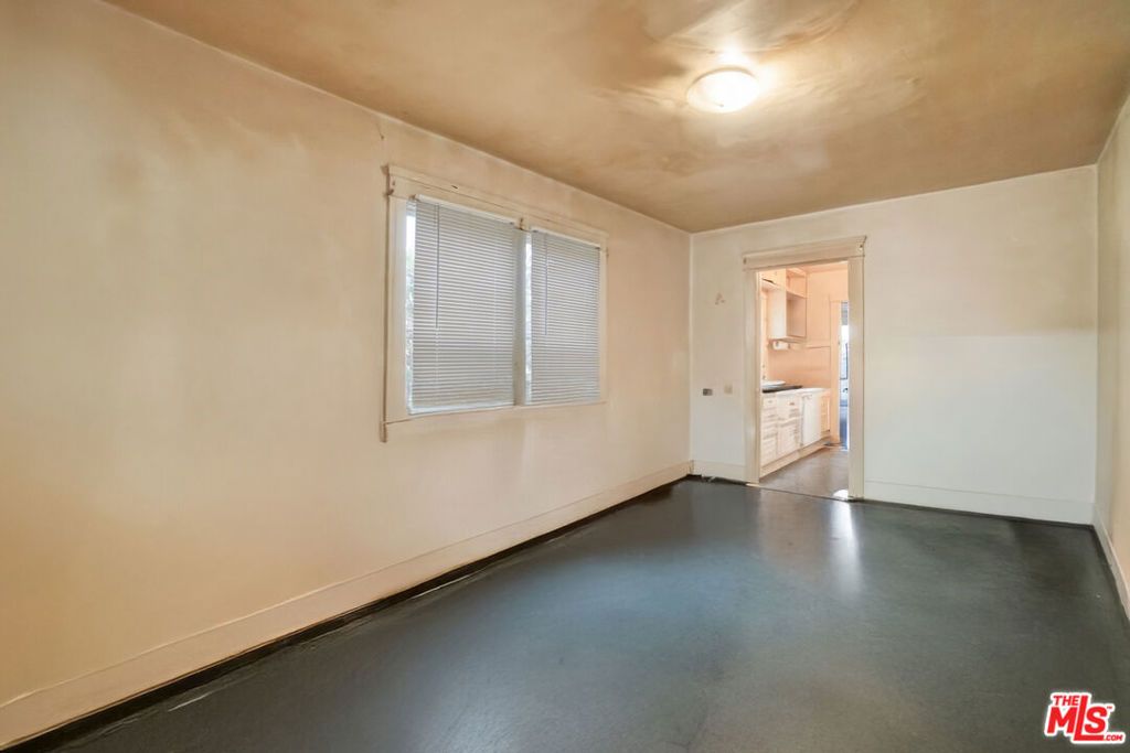 Image 30 of property listing at 2710 New Jersey Street, Los Angeles, CA 90033