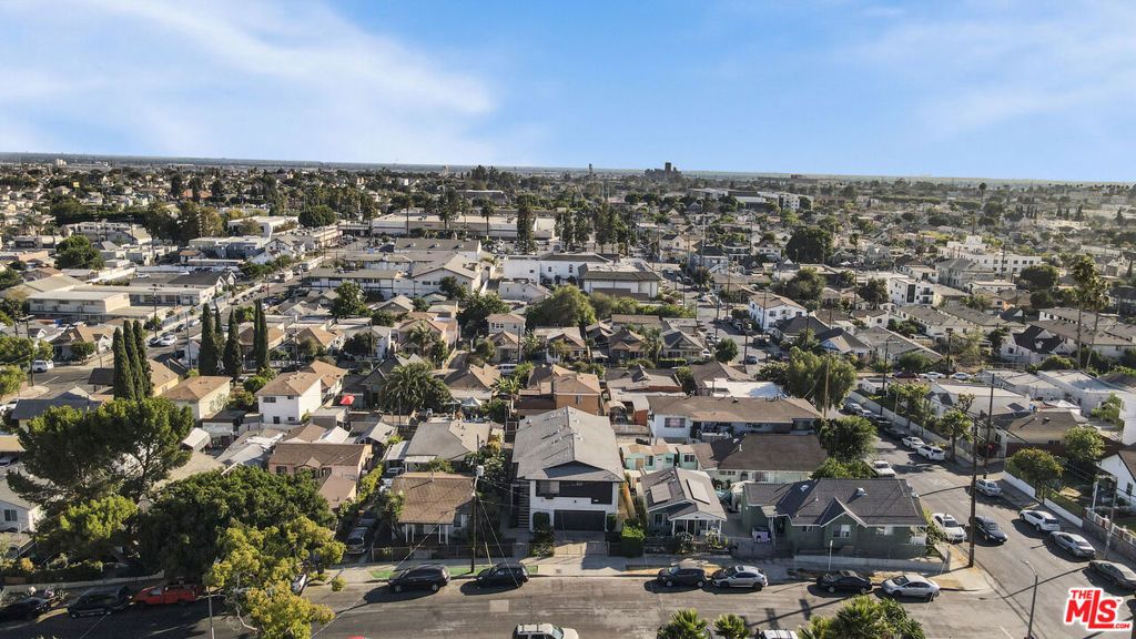 Image 37 of property listing at 2710 New Jersey Street, Los Angeles, CA 90033