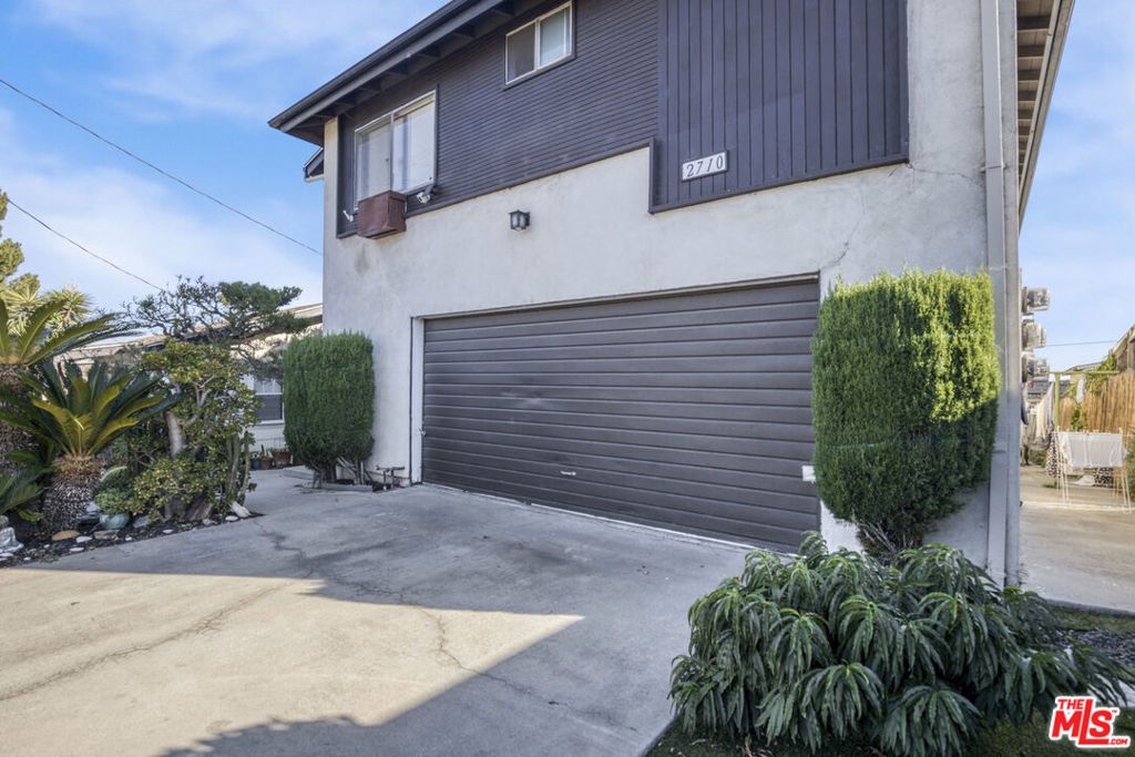 Image 4 of property listing at 2710 New Jersey Street, Los Angeles, CA 90033