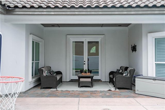611 S 1st Lane, Mcallen, TX 78501