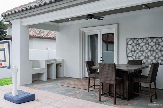 611 S 1st Lane, Mcallen, TX 78501