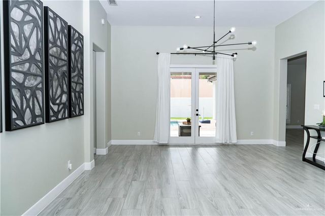 611 S 1st Lane, Mcallen, TX 78501