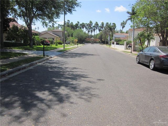 611 S 1st Lane, Mcallen, TX 78501