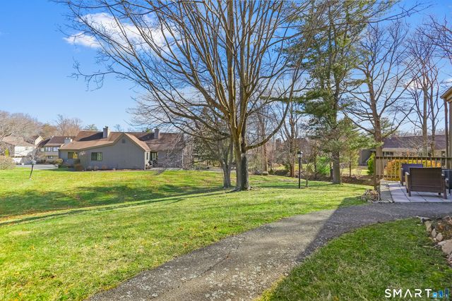 72 Dakota Lane B, Stratford, CT 06614