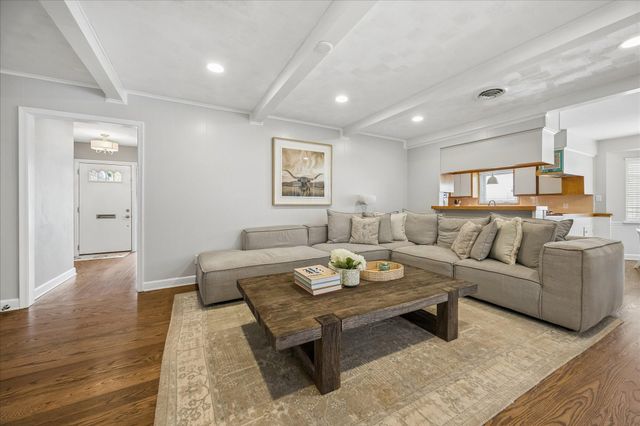 1018 Ben Hur Drive, Spring Valley Village, TX 77055