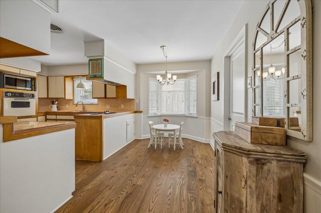 1018 Ben Hur Drive, Spring Valley Village, TX 77055