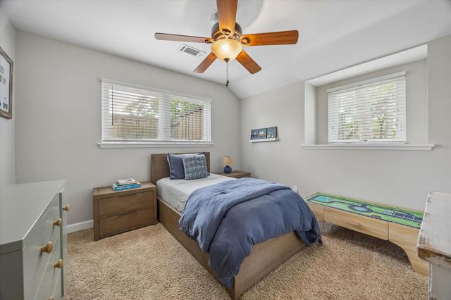 1018 Ben Hur Drive, Spring Valley Village, TX 77055