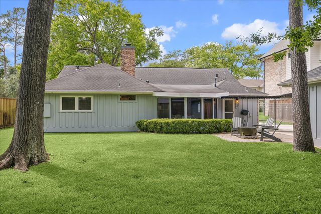 1018 Ben Hur Drive, Spring Valley Village, TX 77055