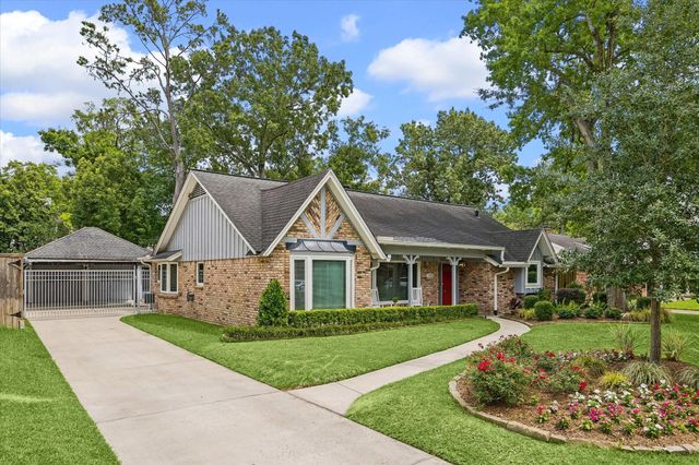 1018 Ben Hur Drive, Spring Valley Village, TX 77055
