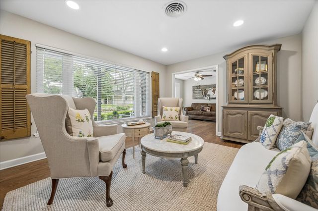 1018 Ben Hur Drive, Spring Valley Village, TX 77055