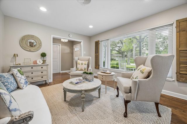 1018 Ben Hur Drive, Spring Valley Village, TX 77055