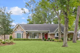 1018 Ben Hur Drive, Spring Valley Village, TX 77055