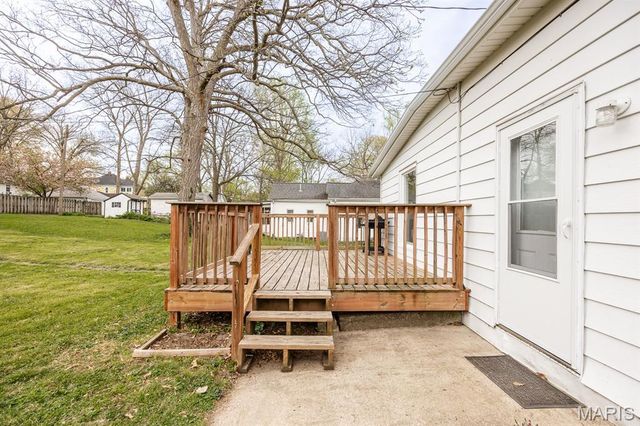 220 S Saint Clair Street, Lebanon, IL 62254
