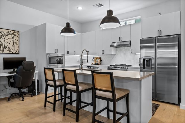 1507 N Garrett Avenue 203, Dallas, TX 75206