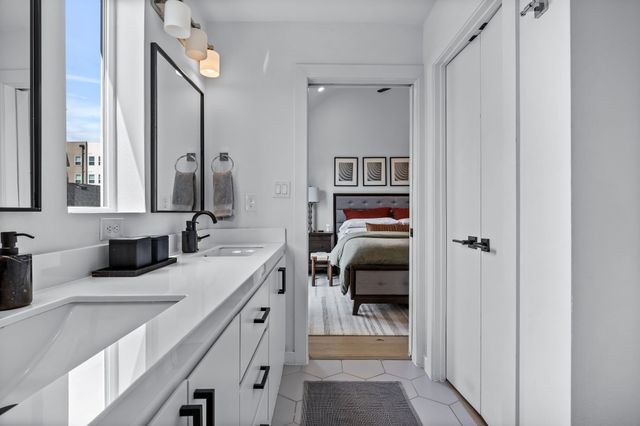 1507 N Garrett Avenue 203, Dallas, TX 75206