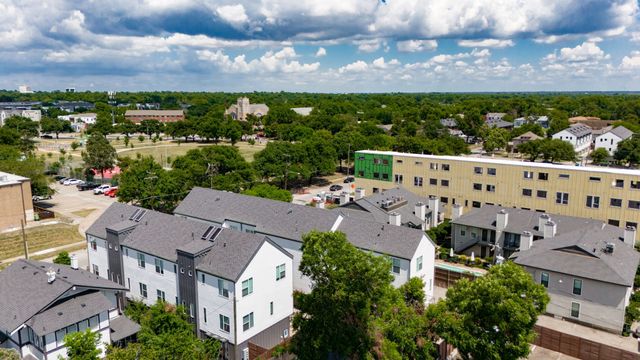 1507 N Garrett Avenue 203, Dallas, TX 75206