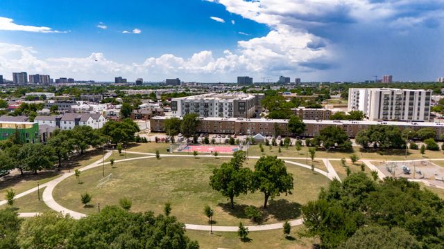 1507 N Garrett Avenue 203, Dallas, TX 75206