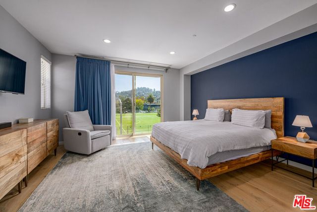 1405 Bates Avenue, Los Angeles, CA 90027