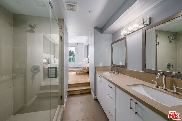 1405 Bates Avenue, Los Angeles, CA 90027