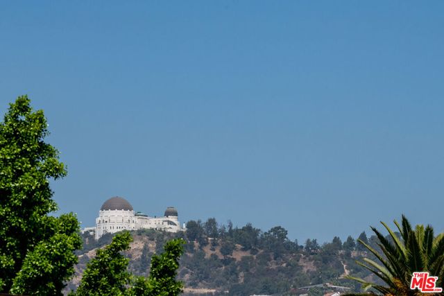 1405 Bates Avenue, Los Angeles, CA 90027