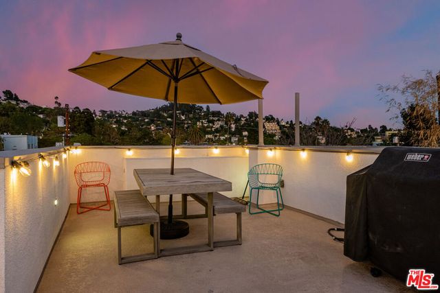 1405 Bates Avenue, Los Angeles, CA 90027