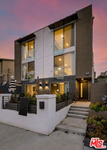 1405 Bates Avenue, Los Angeles, CA 90027